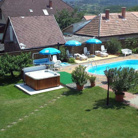 Holp Panzio Ξενοδοχείο Balatonföldvár Εξωτερικό φωτογραφία